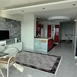 Amazing Seaview Flat